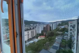 იყიდება ბინა, 2 ოთახიანი, ძველი აშენებული, თბილისი, საბურთალო