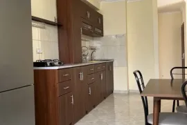 იყიდება ბინა, 2 ოთახიანი, ძველი აშენებული, თბილისი, საბურთალო