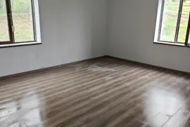 იყიდება სახლი, 3 ოთახიანი, საჩხერე, საჩხერე