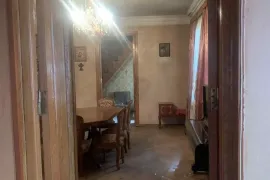 იყიდება სახლი, 6 ოთახიანი, თბილისი, საბურთალო
