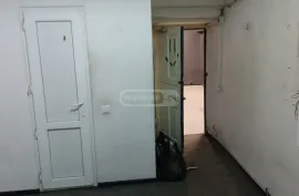 ქირავდება, უნივერსალური კომერციული  ფართი, ვაკე