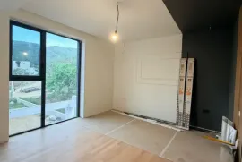 იყიდება სახლი, 5 ოთახიანი, თბილისის შემოგარენი, წყნეთი