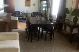 იყიდება ბინა, 4 ოთახიანი, ძველი აშენებული, თბილისი, საბურთალო