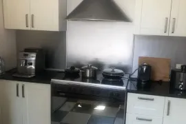 იყიდება ბინა, 4 ოთახიანი, ძველი აშენებული, თბილისი, საბურთალო