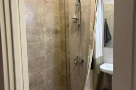 ქირავდება ბინა, 3 ოთახიანი, ძველი აშენებული, თბილისი, ვერა