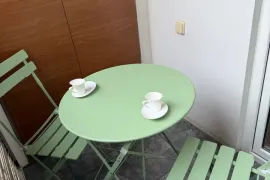 Daily Apartment Rent, 3 Room, Old building, Tbilisi, Nadzaladevi