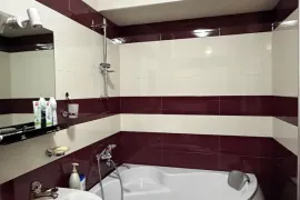 Daily Apartment Rent, 3 Room, Old building, Tbilisi, Nadzaladevi