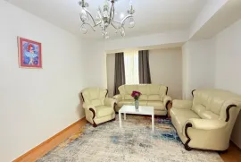 Daily Apartment Rent, 3 Room, Old building, Tbilisi, Nadzaladevi