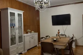 იყიდება ბინა, 5 ოთახიანი, ახალი აშენებული, ბათუმი