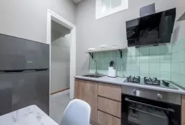 For Rent, 2 Room, Old building, Tbilisi, Mtatsminda