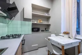 For Rent, 2 Room, Old building, Tbilisi, Mtatsminda