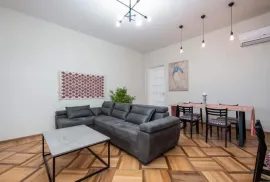 For Rent, 2 Room, Old building, Tbilisi, Mtatsminda