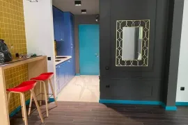 ქირავდება ბინა, 8 ოთახიანი, ახალი აშენებული, თბილისი, ვაკე