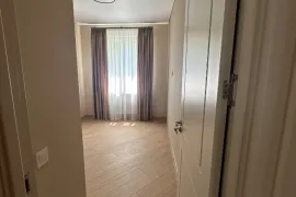 იყიდება ბინა, 4 ოთახიანი, ძველი აშენებული, თბილისი, გლდანი