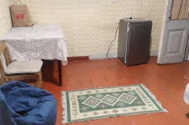 ქირავდება ბინა, 1 ოთახიანი, ძველი აშენებული, თბილისი, სოლოლაკი