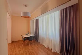 ქირავდება ბინა, 3 ოთახიანი, ძველი აშენებული, თბილისი, საბურთალო