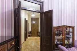 Apartment for sale, 6 Room, Old building, Tbilisi, Sololaki