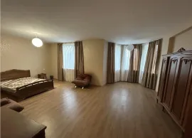 House For Rent, 10 Room, Suburbs of Tbilisi, Tabakhmela