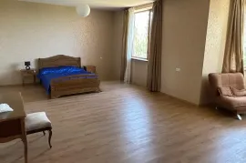 House For Rent, 10 Room, Suburbs of Tbilisi, Tabakhmela