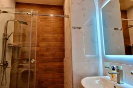 Аренда, 3 Kомнатная, Новостройка, Тбилиси, saburtalo