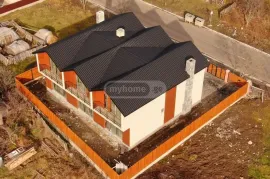 იყიდება სახლი, 4 ოთახიანი, ბორჯომი, ბაკურიანი