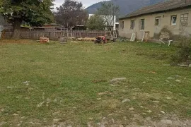 იყიდება მიწის ნაკვეთი, ტბა 