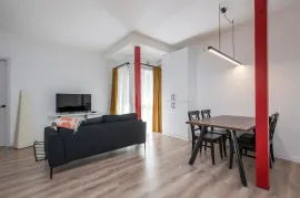 Apartment for sale, 2 Room, Old building, Tbilisi, Chugureti