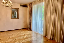 ქირავდება, საოფისე ფართი, ვაკე