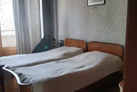 იყიდება ბინა, 4 ოთახიანი, ძველი აშენებული, თბილისი, ვაკე