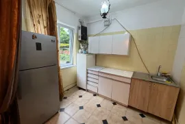 Apartment for sale, 3 Room, Old building, Kutaisi, Avtokarkhana Settlement