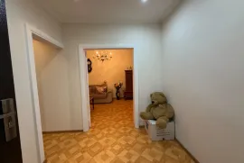 Apartment for sale, 3 Room, Old building, Kutaisi, Avtokarkhana Settlement