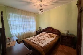Apartment for sale, 3 Room, Old building, Kutaisi, Avtokarkhana Settlement