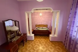 Apartment for sale, 3 Room, Old building, Kutaisi, Avtokarkhana Settlement