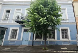 Продается квартира, 4 Kомнатная, Старое здание, Тбилиси, Чугурети