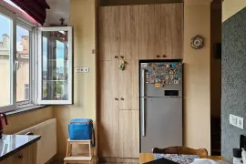 Продается квартира, 3 Kомнатная, Старое здание, Тбилиси, Чугурети