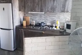 ქირავდება ბინა, 2 ოთახიანი, ახალი აშენებული, ბათუმი, ძველი ბათუმის უბანი