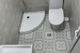 ქირავდება ბინა, 3 ოთახიანი, ახალი აშენებული, ბათუმი, აღმაშენებლის უბანი