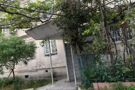 იყიდება ბინა, 2 ოთახიანი, ძველი აშენებული, თბილისი, ვარკეთილი