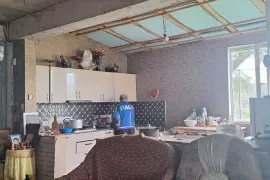 იყიდება სახლი, 6 ოთახიანი, თბილისი, სოფ. გლდანი