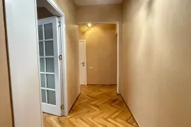 ქირავდება სახლი, 2 ოთახიანი, თბილისი, საბურთალო