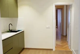 ქირავდება სახლი, 2 ოთახიანი, თბილისი, საბურთალო