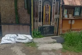 იყიდება სახლი, 6 ოთახიანი, თბილისი, ვაზისუბანი