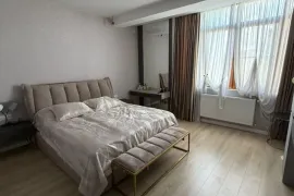 იყიდება სახლი, 10 ოთახიანი, თბილისი, ისანი