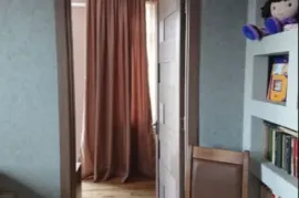 იყიდება ბინა, 2 ოთახიანი, ძველი აშენებული, თბილისი, ვარკეთილი