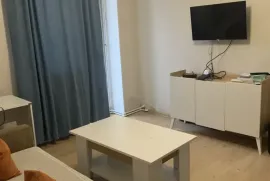 ქირავდება ბინა დღიურად, 3 ოთახიანი, ძველი აშენებული, ბათუმი, ხიმშიაშვილის უბანი