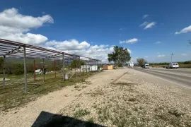 იყიდება მიწის ნაკვეთი, კომერციული