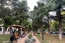 ქირავდება ბინა, 2 ოთახიანი, ძველი აშენებული, თბილისი, ვაჟა ფშაველას კვარტლები