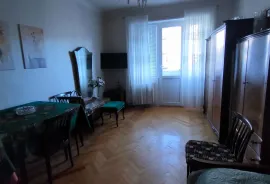 ქირავდება ბინა, 1 ოთახიანი, ძველი აშენებული, თბილისი, საბურთალო