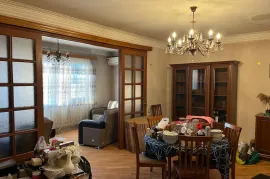 იყიდება ბინა, 3 ოთახიანი, ძველი აშენებული, თბილისი, დიდი დიღომი