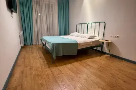 Аренда, 3 Kомнатная, Новостройка, Тбилиси, Сололаки